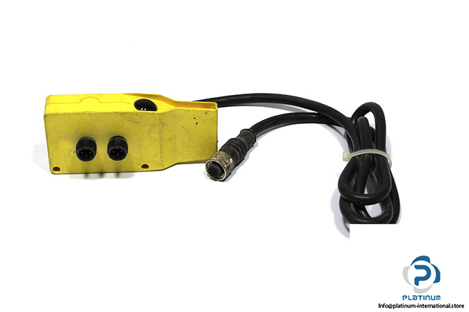 wenglor-OPT144-photoelectric-reflex-sensor