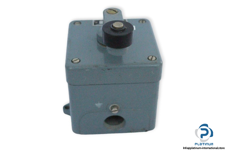 siemens-schuckert-K243G-limit-switch-(Used)-1