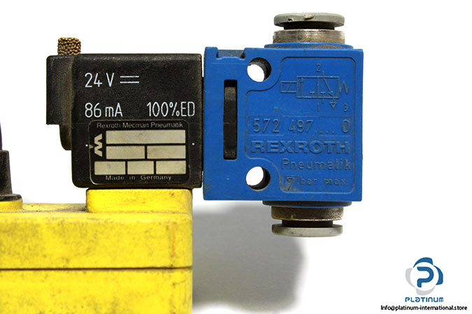 wenglor-opt104-photoelectric-retro-reflex-sensor-2