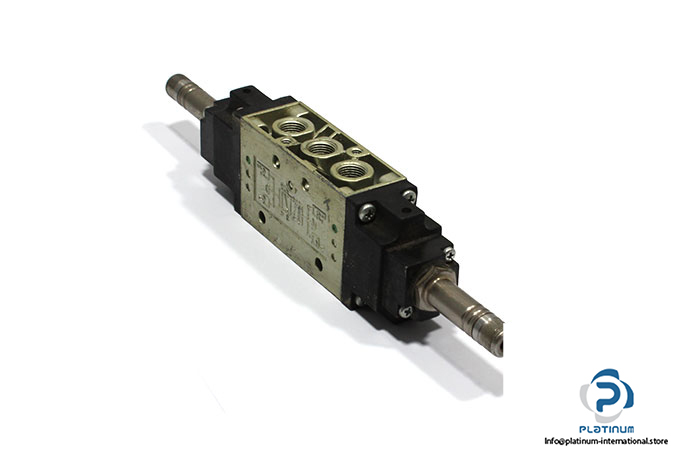 univer-ac-7520-single-solenoid-valve-used-1
