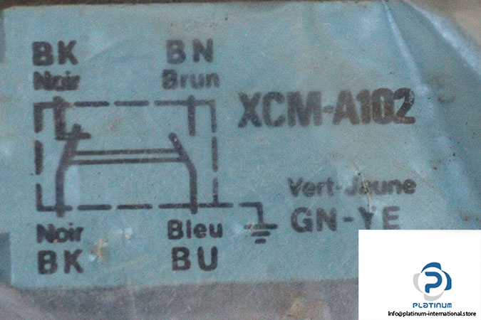 telemecanique-XCM-A102-limit-switch-(new)-3