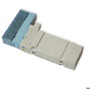 Smc-SY5200-5U1-double-solenoid-valve-(used)