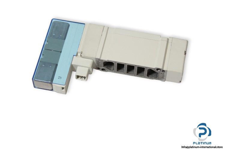 Smc-SY5200-5U1-double-solenoid-valve-(used)-1