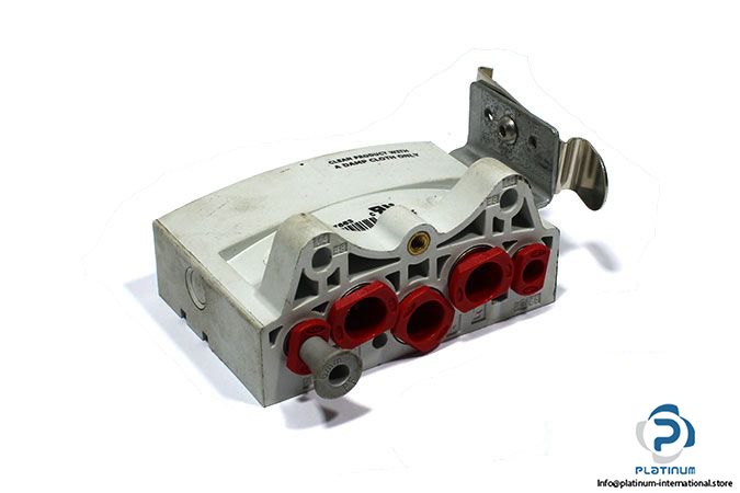 457663-end-plate