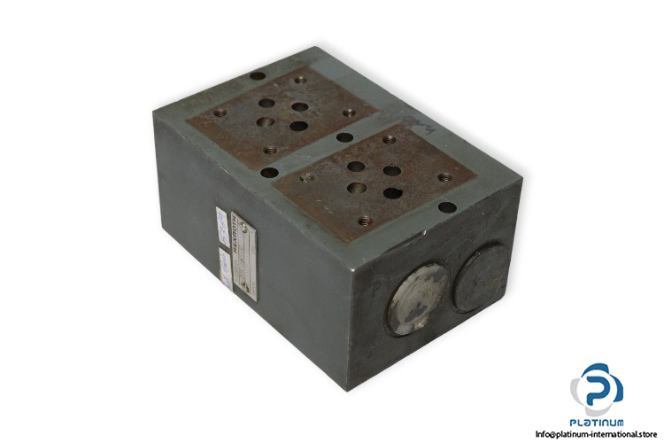Rexroth-2HSR-06-25_01D-manifold-block-(used)-1