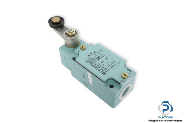 telemecanique-ZCK-J2_ZCK-E05-limit-switch-(New)