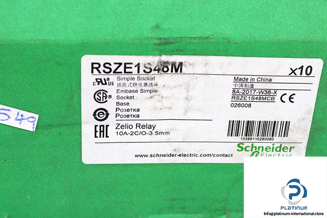 schneider-RSZE1S48M-socket-(new)-2