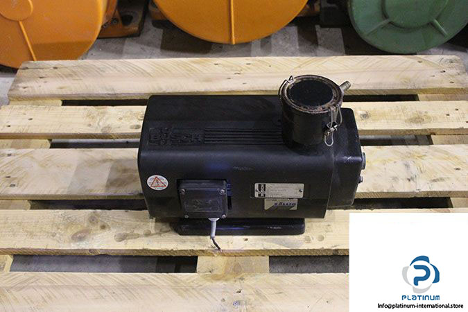 busch-sv-1016-b-000-ihzz-rotary-vane-vacuum-pump-2