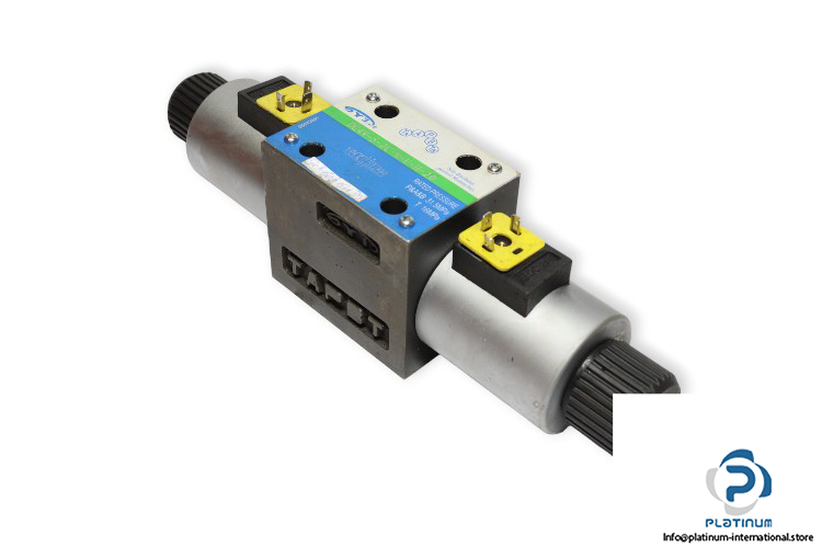 syd-DG4V-5-2C-M-U-H-20-solenoid-operated-directional-valve-new