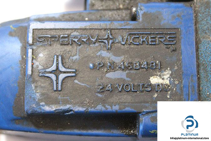 vickers-dg4v-3-6c-u-h-20-s300-solenoid-operated-directional-valve-2