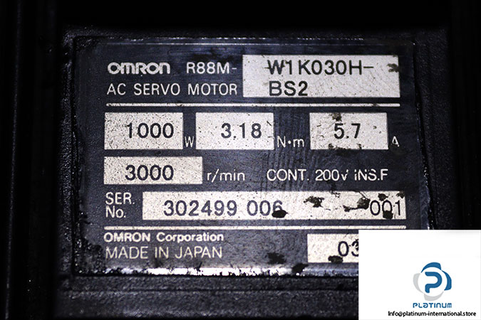 omron-R88M-W1K030H-BS2-ac-servo-motor-used-2