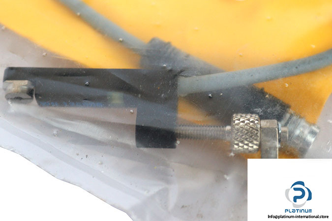 turck-WN-125008-proximity-switch-(new)-1