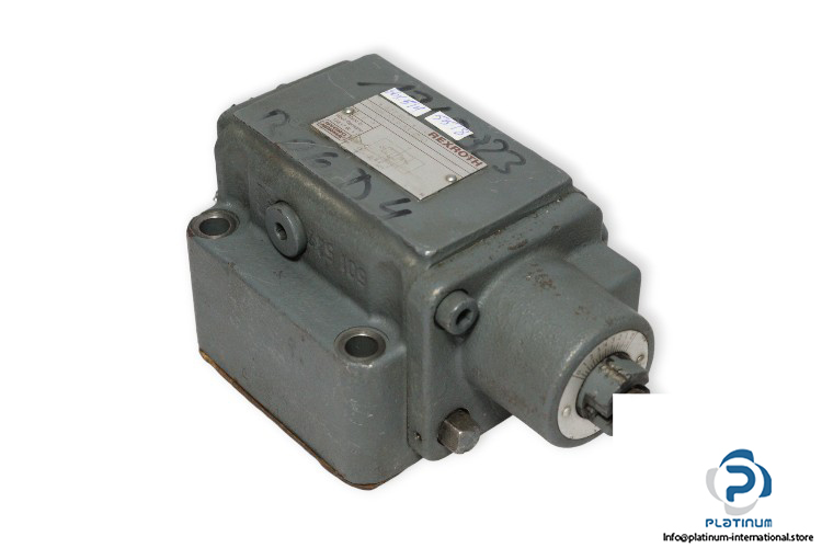 rexroth-R900427187-directional-control-valve-used