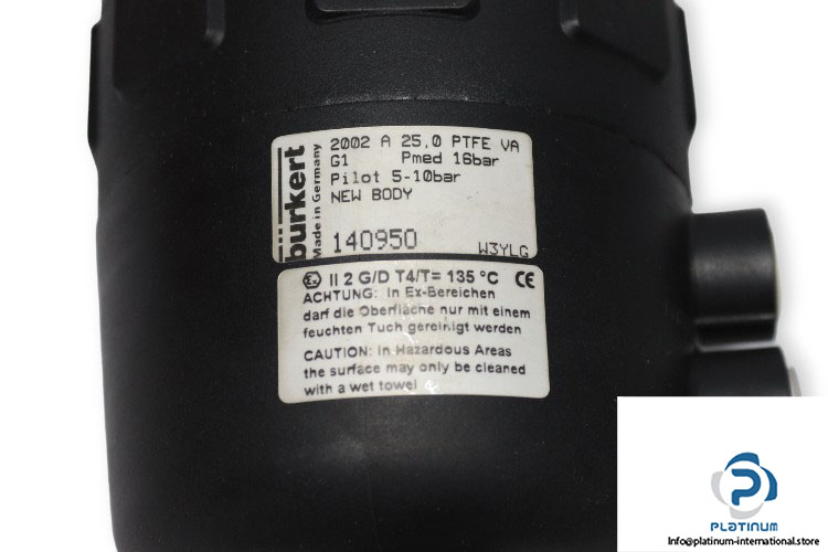 Burkert-2002-A-25.0-PTFE-VA-G1-angle-seat-valve-(new)-3