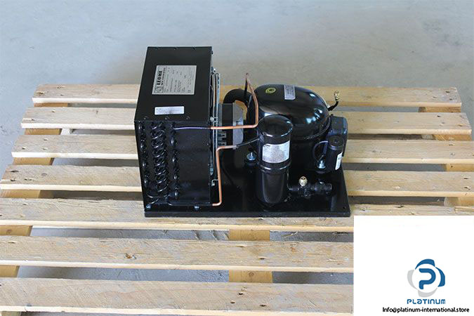 embraco-NEU6187Z-compressor-and-suction-accumulator