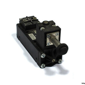 Pneumax-1011.53.31.3.5.M3R-single-solenoid-valve