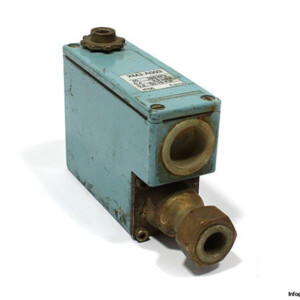 Telemecanique XMJ-A003 Pressure Switch