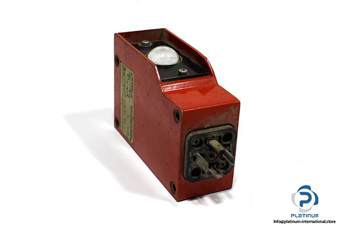 leuze-LS85_4E-W.2-photoelectric-sensor