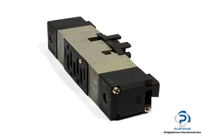 smc-vp7-6-fg-d-3z-q-double-solenoid-valve-1