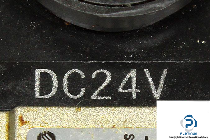 smc-vp7-6-fhg-d-3z-q-double-solenoid-valve-3