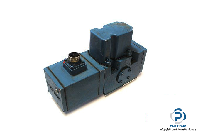 moog-D661-318D-servo-proportional-control-valve