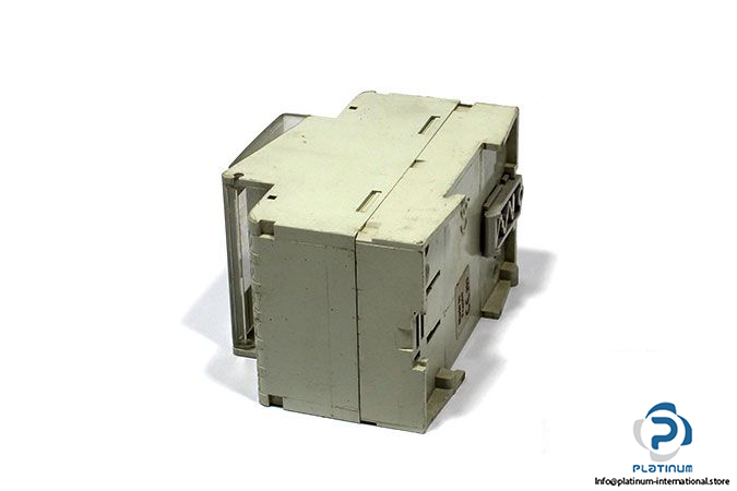 hager-eg170-227170-1-channel-weekly-programmer-1