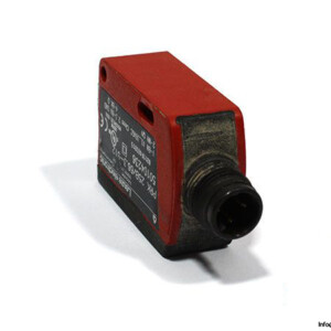 leuze-PRK-25B_66.3-S12-polarized-retro-reflective-photoelectric-sensor
