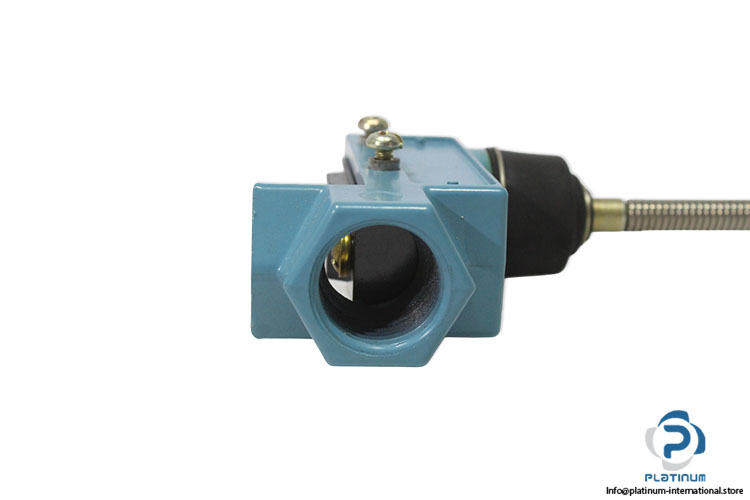 Honeywell-bze6-2rn18-micro-switch(new)-2