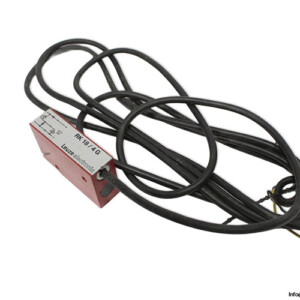 Leuze RK 18/4 G Retro-Reflective Photoelectric Sensor