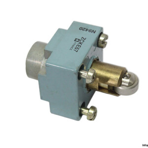 Telemecanique ZCKE67 Limit Switch Head