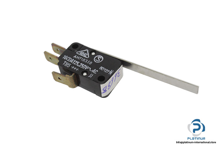 MATSUSHITA-AH718358-miniature-basic-switch(new)-1