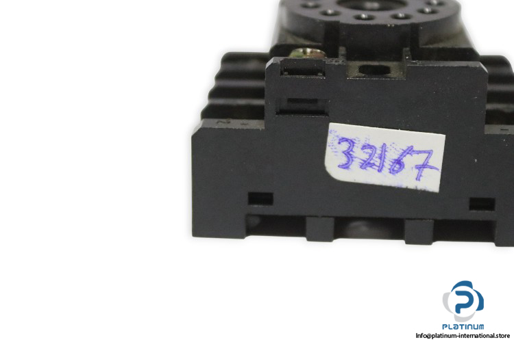 omron-pf113a-socket(new)-3