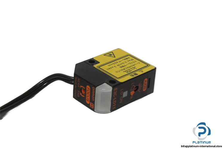 omron-E3C-LD11-photoelectric-sensor-(new)-(carton)-1