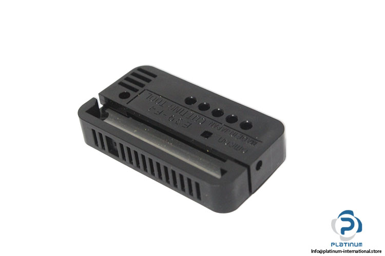 omron-E32-T11R-fiber-optic-sensor-(new)-4
