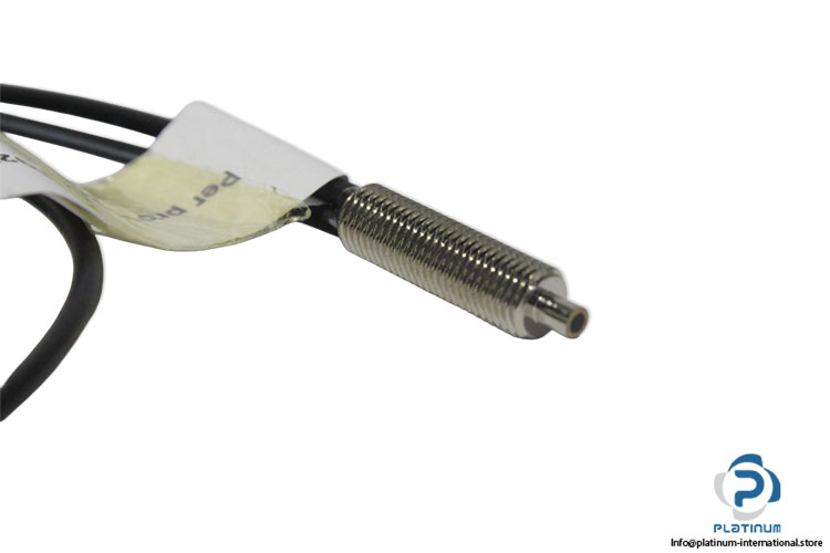 omron-E32-CC200R-fiber-optic-sensor-(new)-(carton)-2