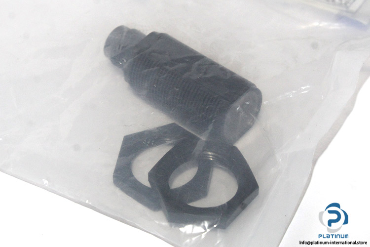 omron-E3F1-DP22-photoelectric-sensor-(new)-1