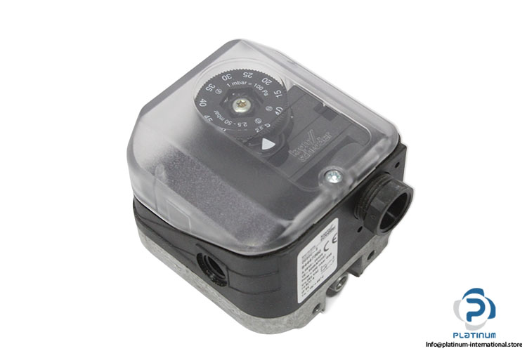 krom-schroder-DG50U-3-pressure-switch-(New)