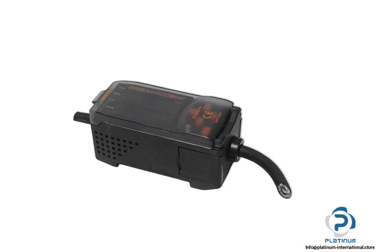 omron-ZX-LDA41-N-smart-amplifier-display-sensor-(used)