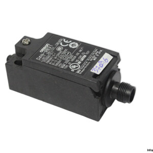 omron-D4N-9B31-top-pin-plunger-limit-switch-(used)