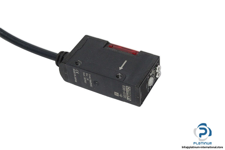 omron-E3S-AT81-D-receiver-photoelectric-sensor-(new)-(carton)-1
