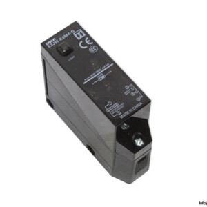 Omron E3JM-R4M4-G Photoelectric Sensor