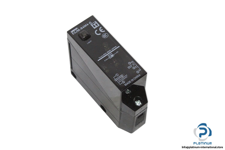 omron-e3jm-r4m4-g-photoelectric-sensor(new)