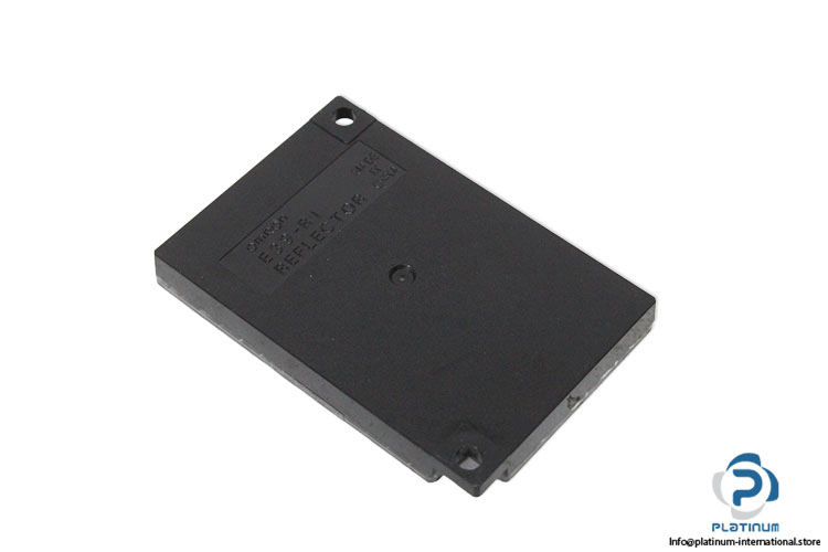 omron-e3jm-r4m4-g-photoelectric-sensor(new)-5