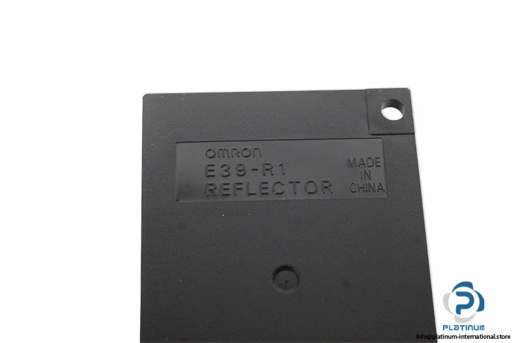 omron-e3jm-r4m4-g-photoelectric-sensor(new)-6