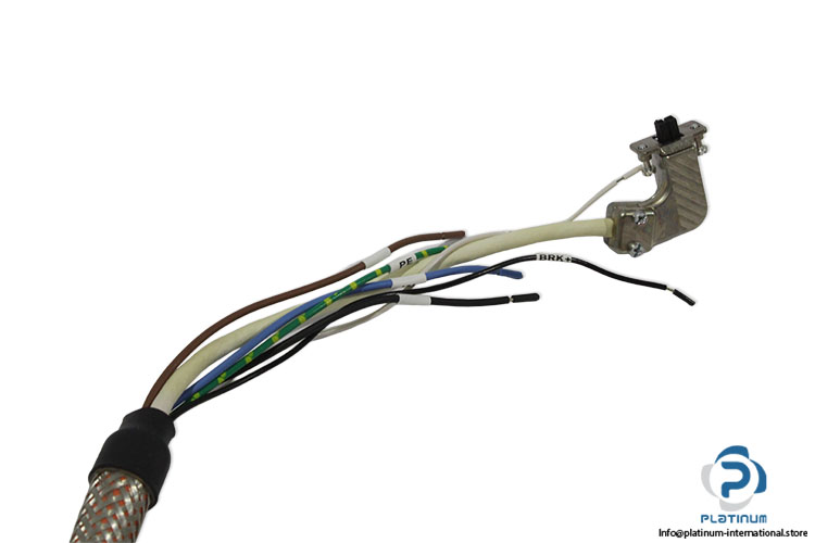 allen-bradley-2090-CSBM1DE-18AF05-a-motor-cable(new)-2