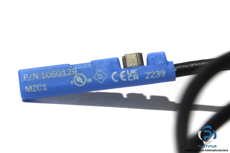 sick-1060129-cylinder-sensor-(new)-2