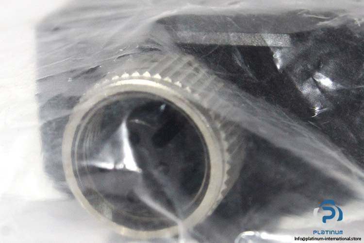 sick-5339609-t-style-connector-(new)-4
