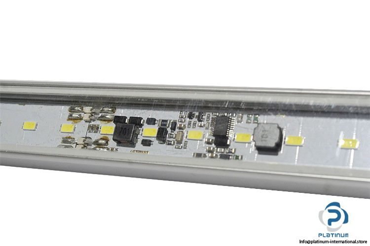 banner-WLS28-2CW570XQ-led-strip-light-(new)-2