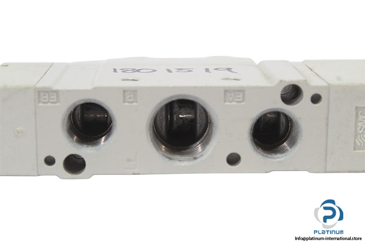 smc-SY7120-5DZ-02F-Q-solenoid-valve-(New)-3