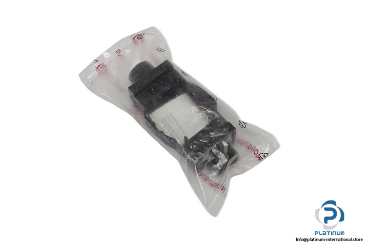 norgren-Y64A-6GA-N1N-single-yoke-(New)-1